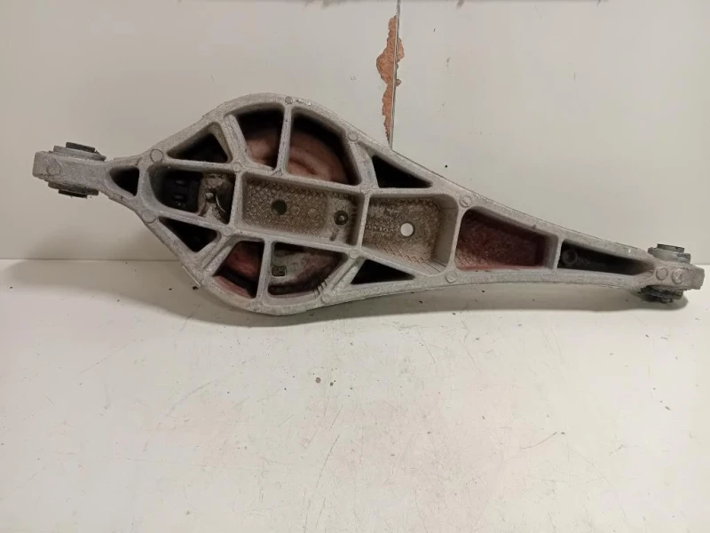 Braccio Oscillante SUP POST DX BRACCIO OSCILLANTE SUP POST DX Volvo XC60 I 2009