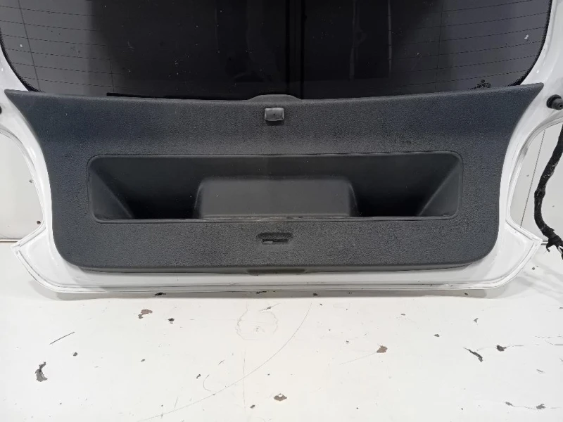 Portello POST PORTELLO POST Volkswagen POLO VI 2009