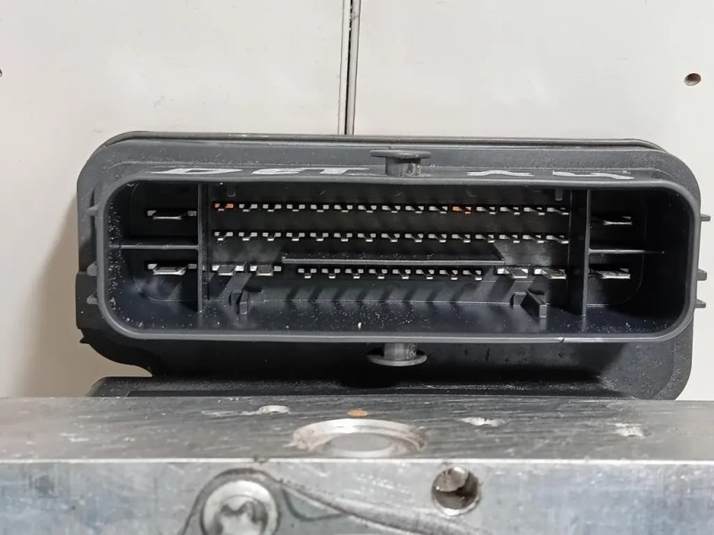 Pompa ABS ANT 8W0 907 379 J Audi A4 8W5 Avant 2015