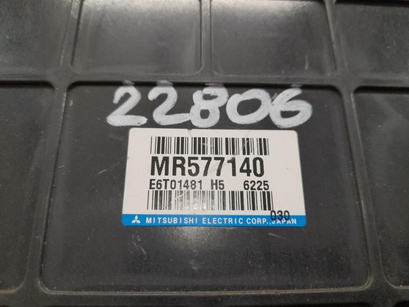 Centralina Iniezione MR577140 Mitsubishi Pajero Sport 1998