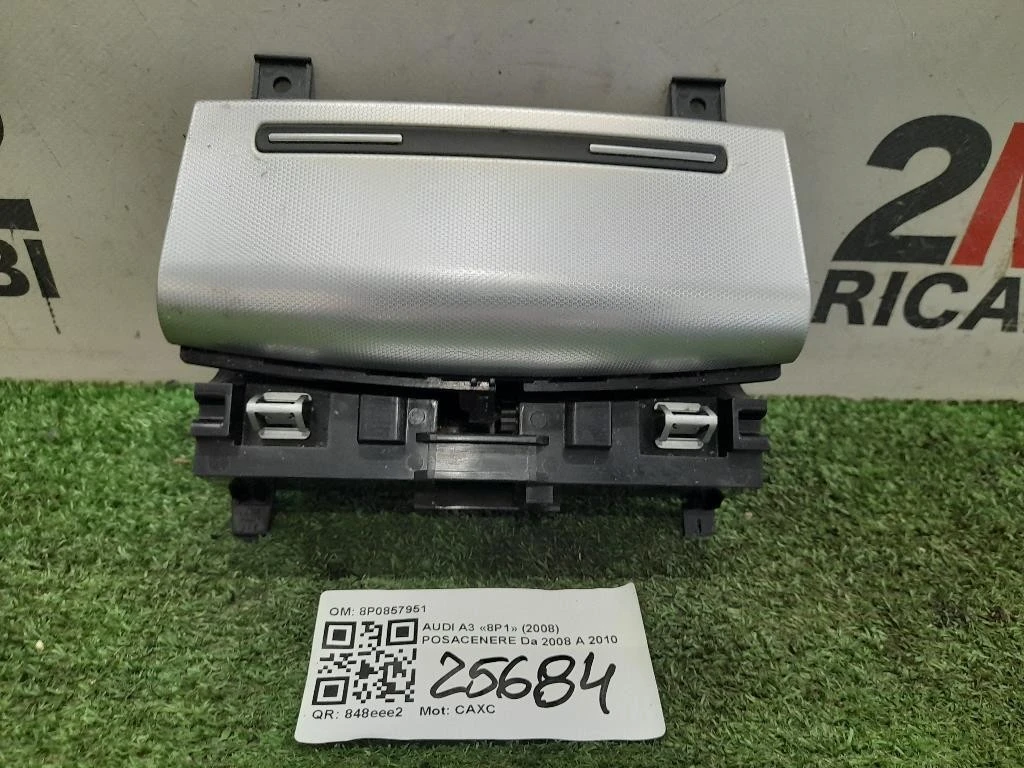Posacenere 8P0857951 Audi A3 8P1 2008