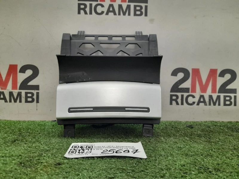 Posacenere 8P0857951 Audi A3 8PA Sportback 2008