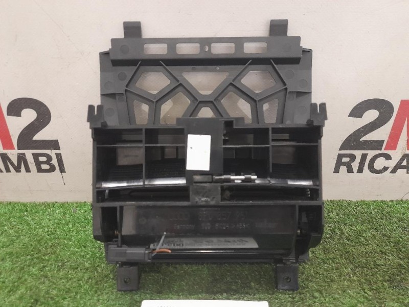 Posacenere 8P0857951 Audi A3 8PA Sportback 2008