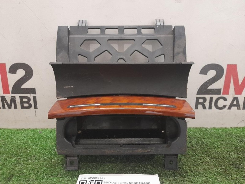 Posacenere 8P0857951 Audi A3 8PA Sportback 2008