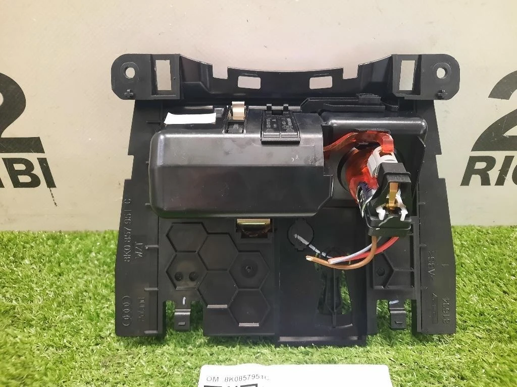 Posacenere 8K0857951C Audi A4 8K5 Avant 2012