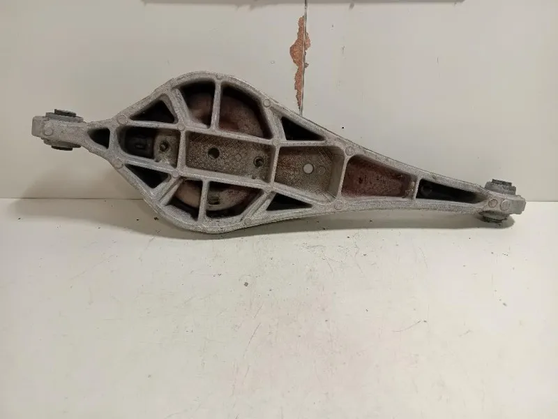 Braccio Oscillante SUP POST SX BRACCIO OSCILLANTE SUP POST SX Volvo XC60 I 2009