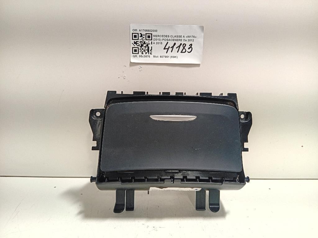 Posacenere A1766802000 Mercedes Classe A W176 2013