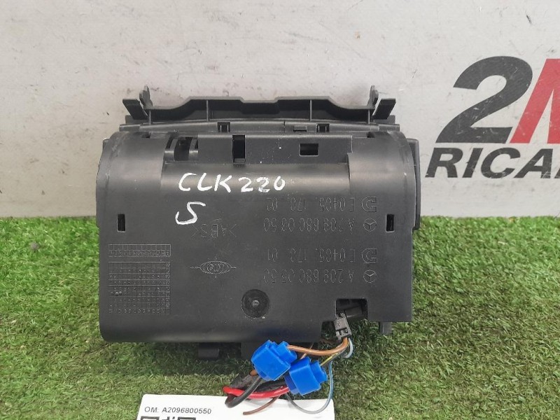 Posacenere A2096800550 Mercedes Classe CLK C209 2003