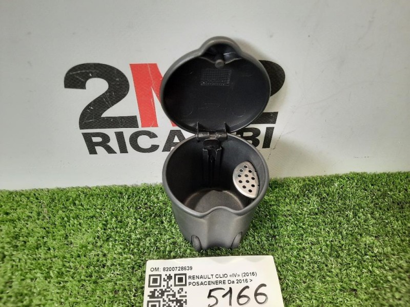 Posacenere 8200728639 Renault CLIO IV 2016