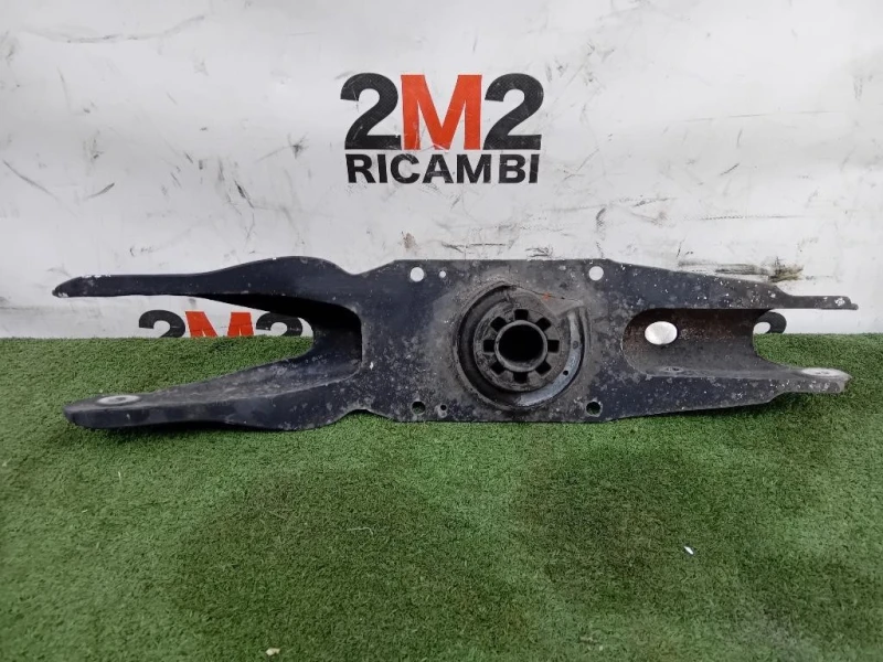 Braccio Oscillante Trasversale POST SX Mercedes Classe B W246 2012