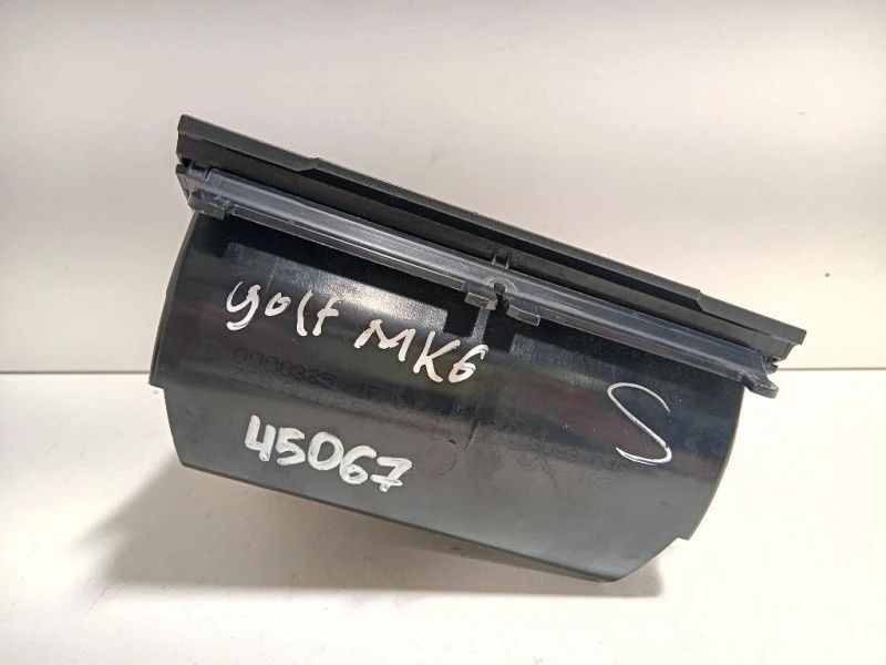 Posacenere 5K0 857 951 Volkswagen GOLF VI 2009