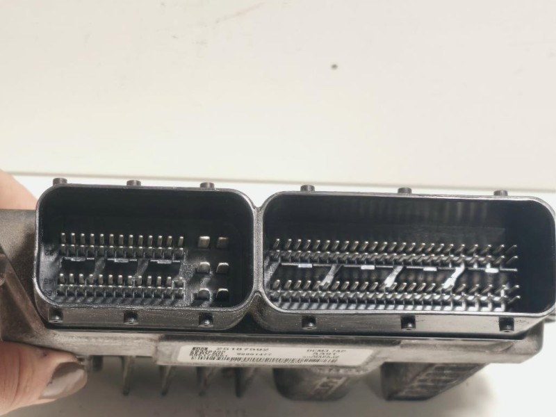 Centralina Iniezione 25187592 Opel Antara A 2011