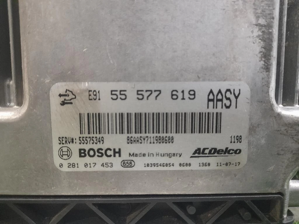 Centralina Iniezione 55577619 Opel Astra J 2010