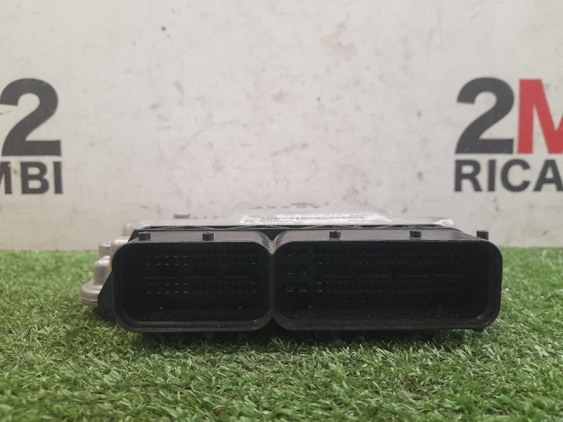 Centralina Iniezione 55577619 Opel Astra J 2010