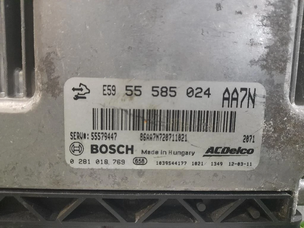 Centralina Iniezione 55585024 Opel Astra J 2010