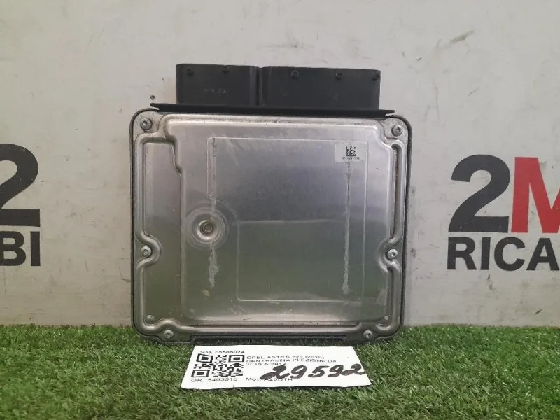 Centralina Iniezione 55585024 Opel Astra J 2010