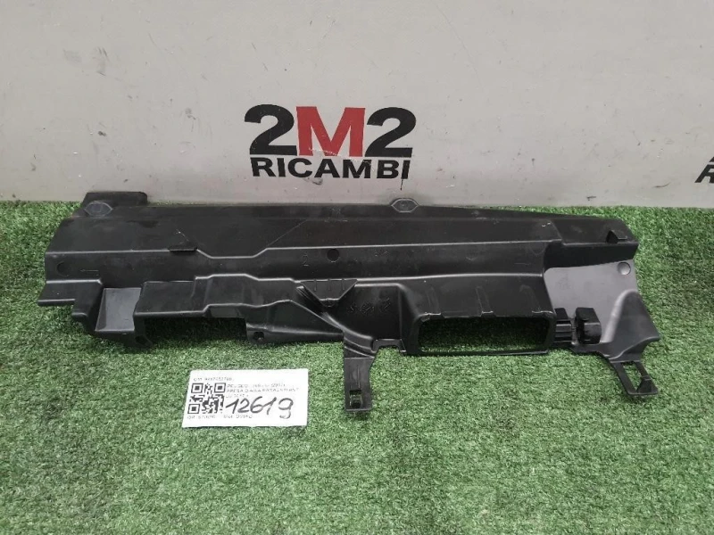 Presa Daria Paraurti ANT 9817652780 DEFLETTORE Peugeot 308 II 2017