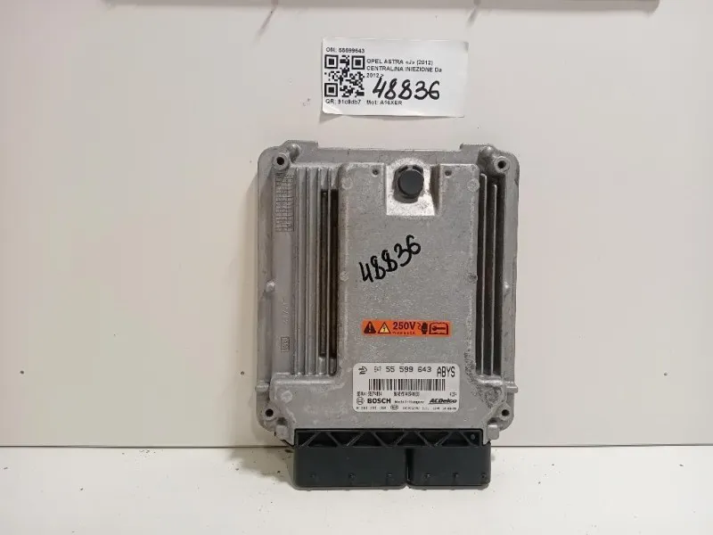 Centralina Iniezione 55599643 Opel Astra J 2012