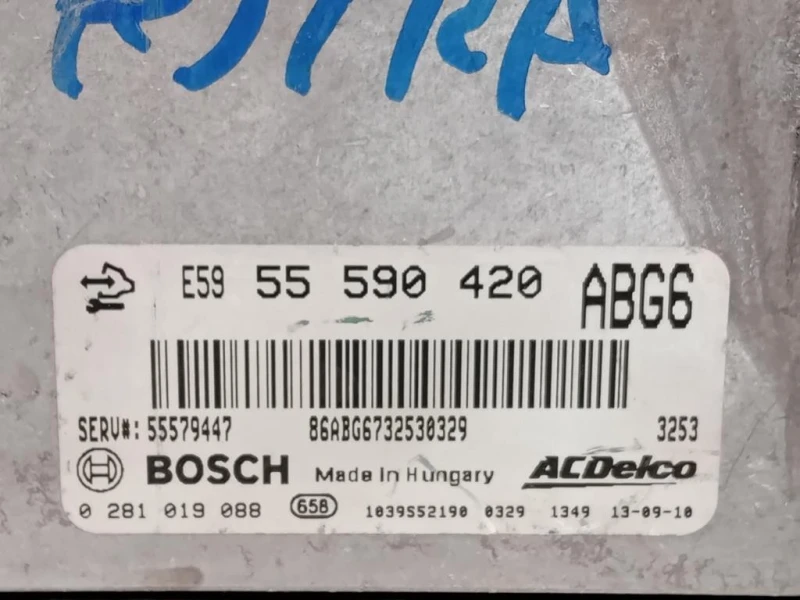 Centralina Iniezione 55579447 Opel Astra J SW 2012