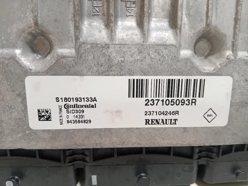 Centralina Iniezione 237105093R Opel Movano B 2010