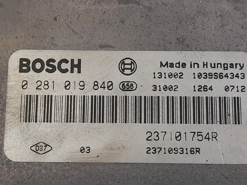 Centralina Iniezione 237103316R Opel Vivaro A 2007