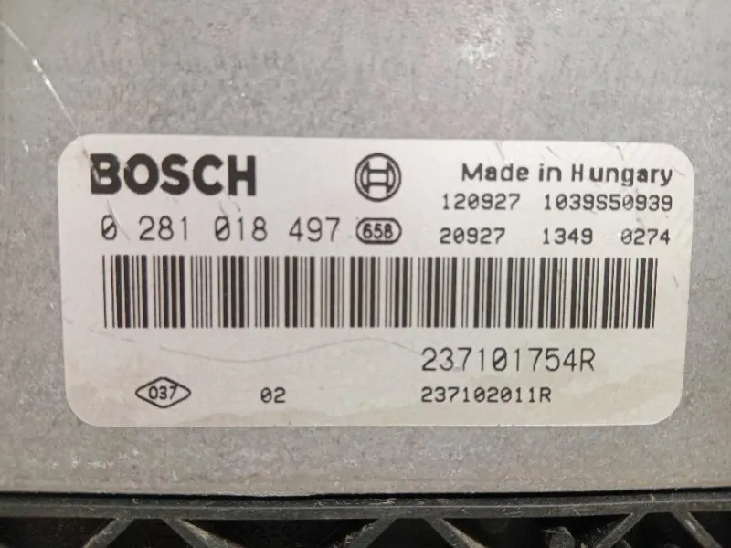 Centralina Iniezione 23701754R Opel Vivaro A 2007