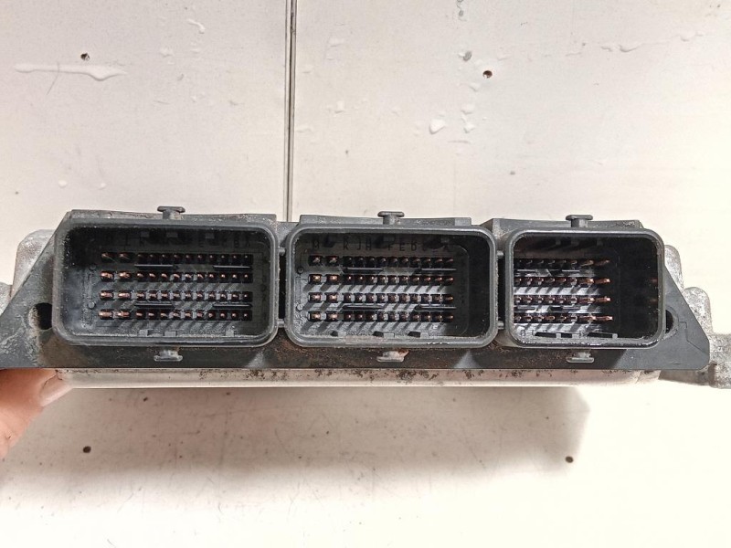 Centralina Iniezione 8200935115 0281017065 Opel Vivaro A 2007