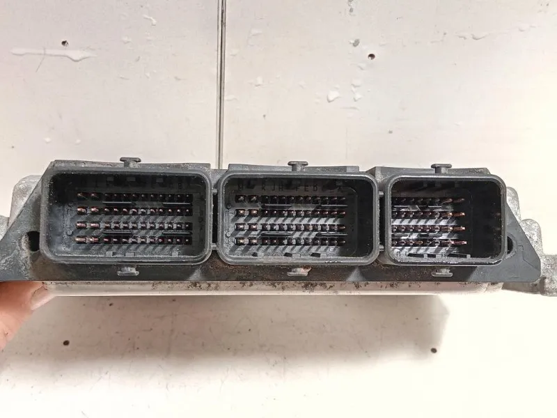 Centralina Iniezione 8200935115 0281017065 Opel Vivaro A 2007