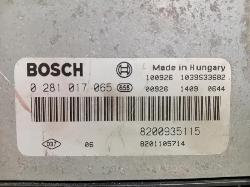 Centralina Iniezione 8200935115 0281017065 Opel Vivaro A 2007