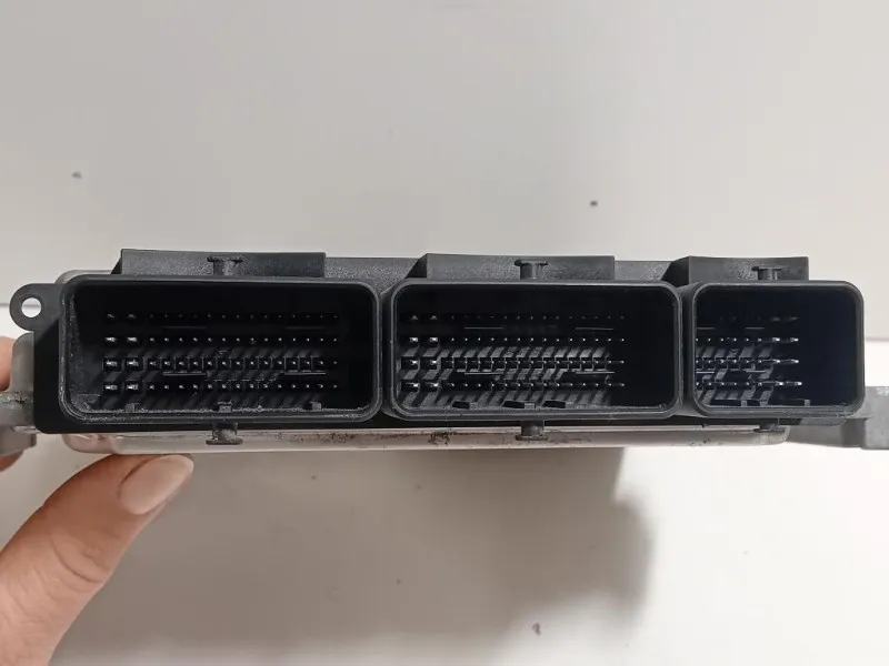 Centralina Iniezione 23710175R Opel Vivaro B 2015