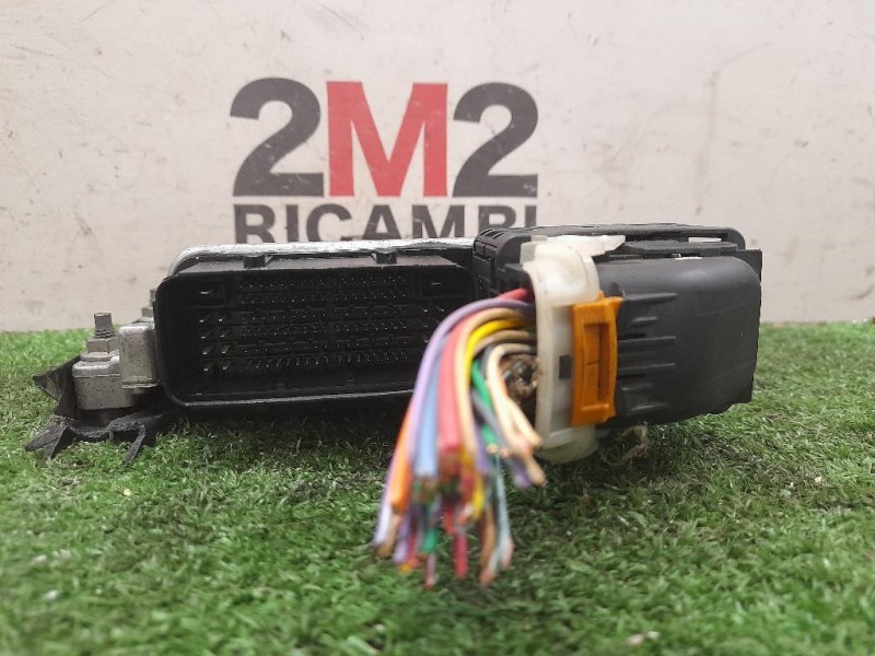 Centralina Iniezione 9809447980 9822456680 Peugeot 3008 I 2013