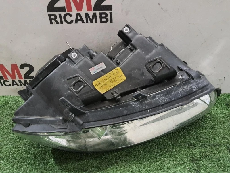 Proiettore ANT DX AD11042A3R DJAUTO Audi A4 8E2 2001