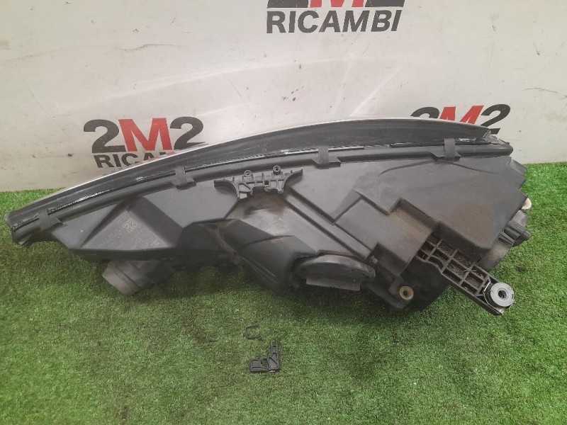 Proiettore ANT DX 8W0941006 Audi A4 8W2 2015