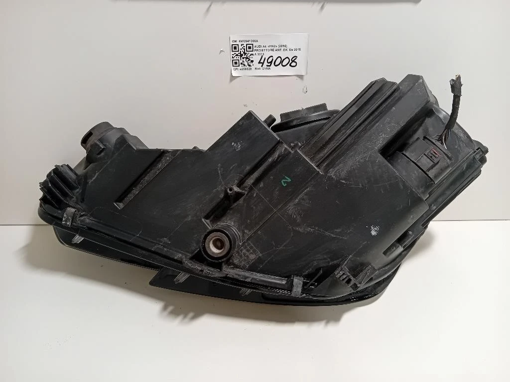 Proiettore ANT DX 8W0941006A Audi A4 8W2 2015