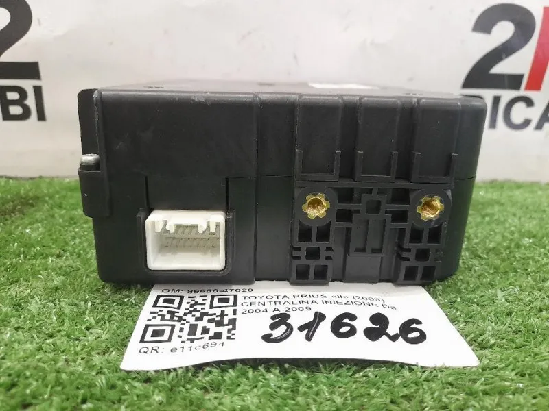 Centralina Iniezione 89680-47020 Toyota Prius II 2009
