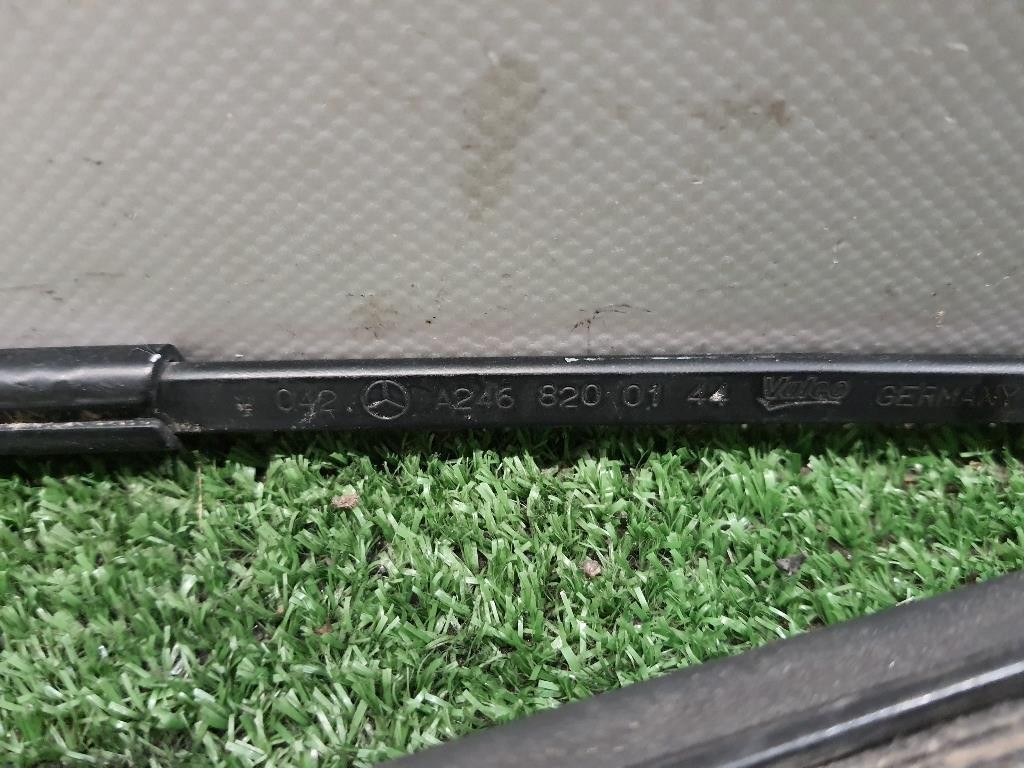 Braccio Tergicristallo Parabrezza SX A2468200144 SX Mercedes Classe B W246 2012