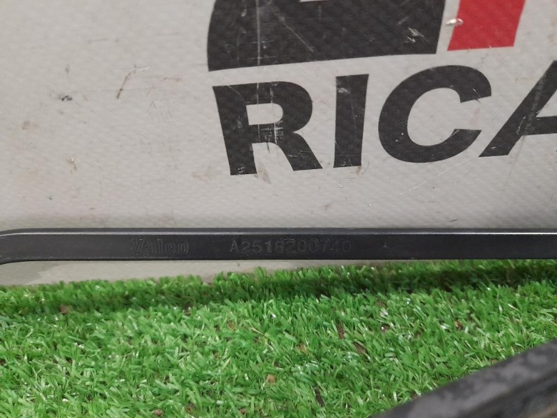 Braccio Tergicristallo Parabrezza SX A2518200740 SX Mercedes Classe R W251 2006