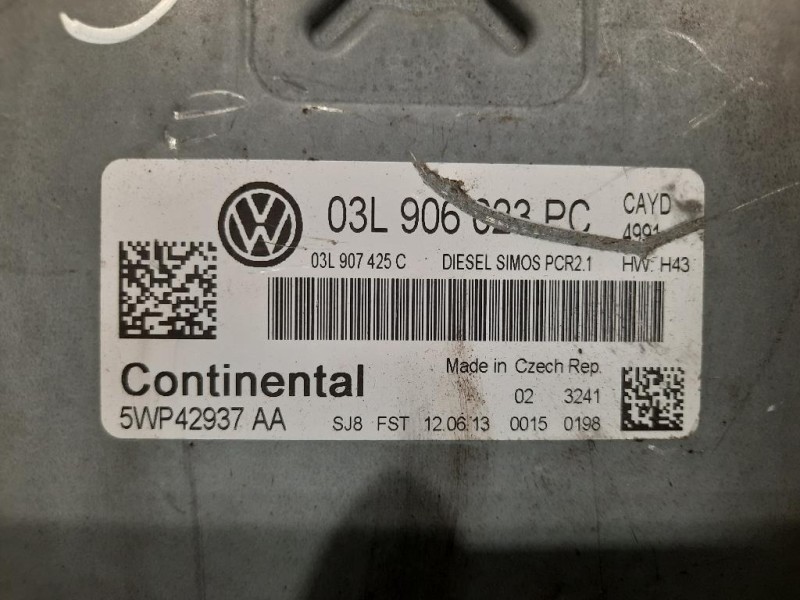 Centralina Iniezione 03L906803PC CENTRALINA ECU Volkswagen Caddy IV 2011