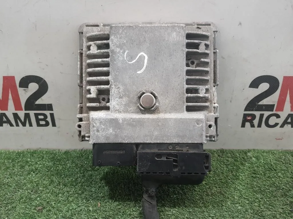 Centralina Iniezione 03F906070BJ Volkswagen GOLF VI 2009