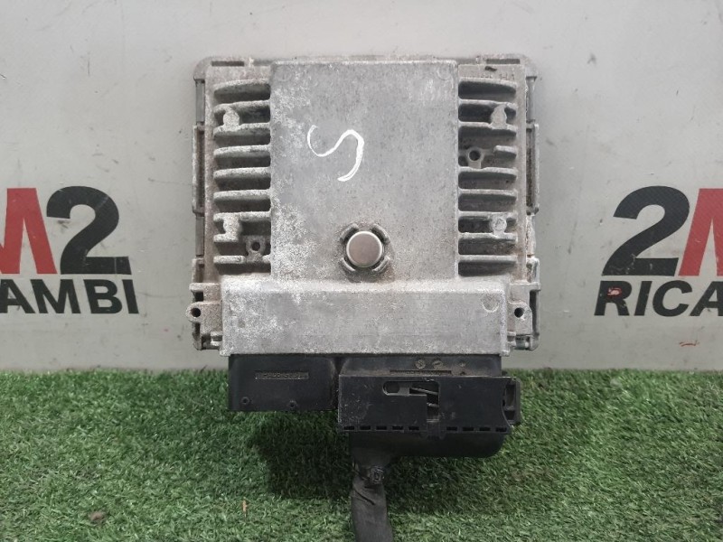 Centralina Iniezione 03F906070BJ Volkswagen GOLF VI 2009