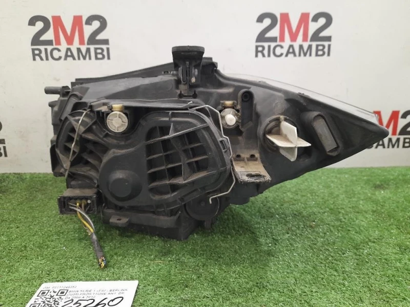 Proiettore ANT DX 63117249652 Bmw Serie 1 E87 Berlina 2005
