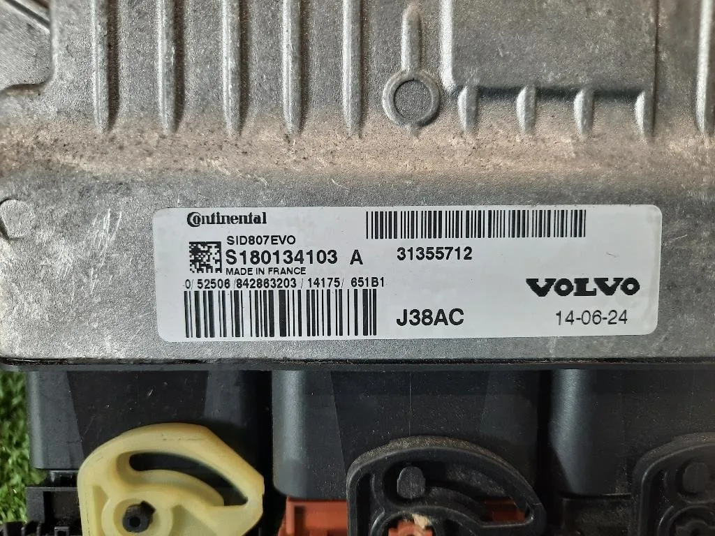 Centralina Iniezione 31355712 MOTORE Volvo V40 II 2012