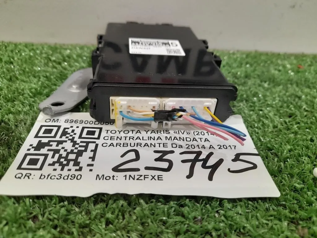 Centralina Mandata Carburante 896900D050 Toyota Yaris IV 2014