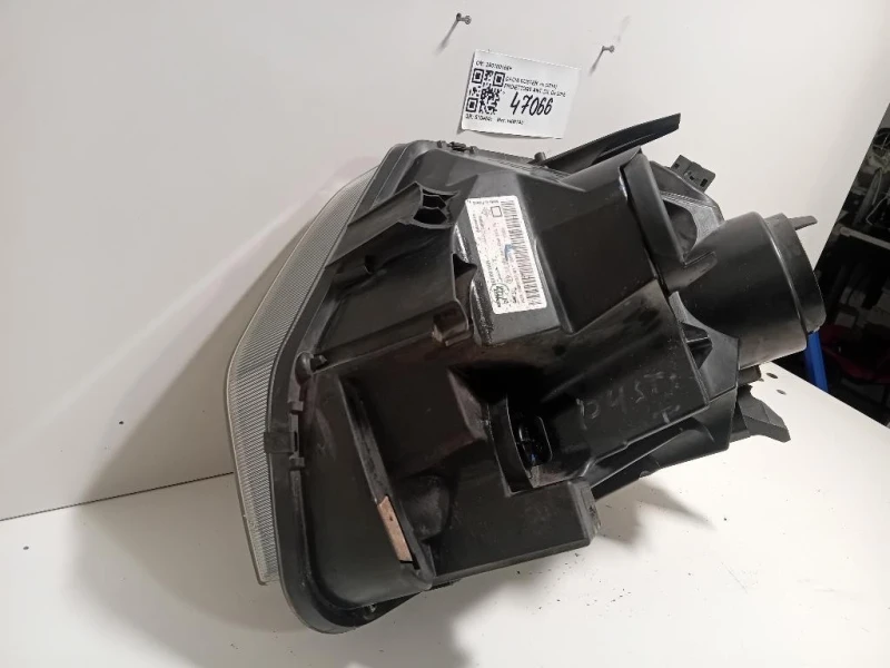 Proiettore ANT DX 260100156R ATTENZIONE AI DIFFETTI Dacia Duster I 2014