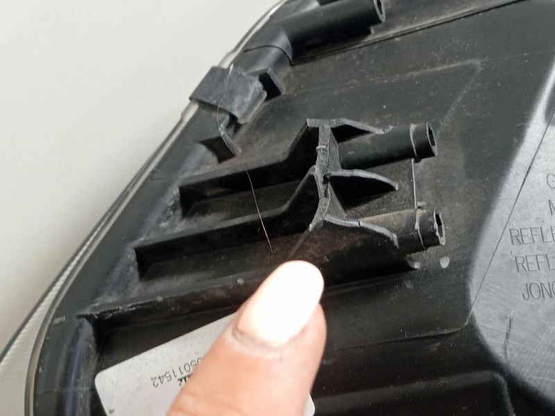 Proiettore ANT DX 260101503R Dacia Duster II 2018