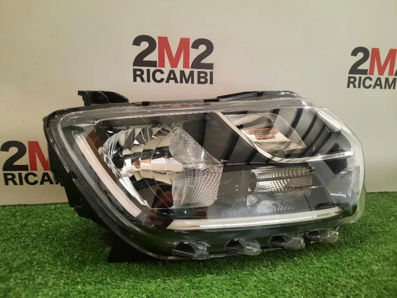 Proiettore ANT DX 260101133R Dacia Duster II 2018