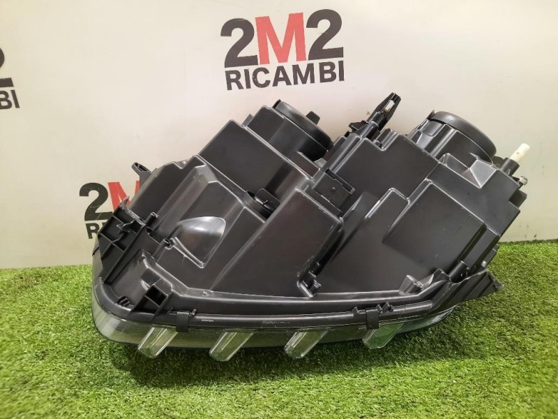 Proiettore ANT DX ATTACCHI ROTTI 260101133R Dacia Duster II 2018