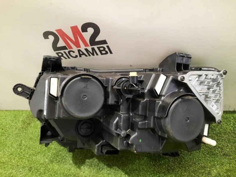 Proiettore ANT DX ATTACCHI ROTTI 260101133R Dacia Duster II 2018