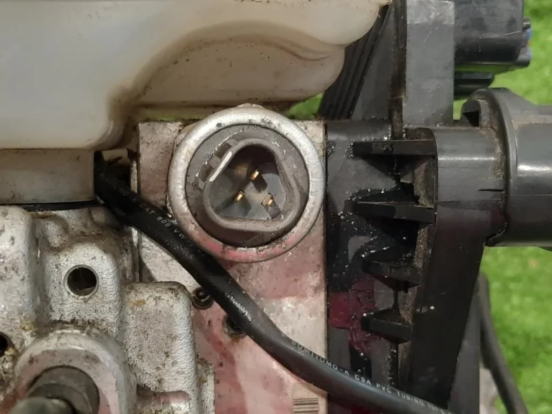 Pompa ABS ANT MR569723 ABS COMPLETO Mitsubishi Pajero III 2000