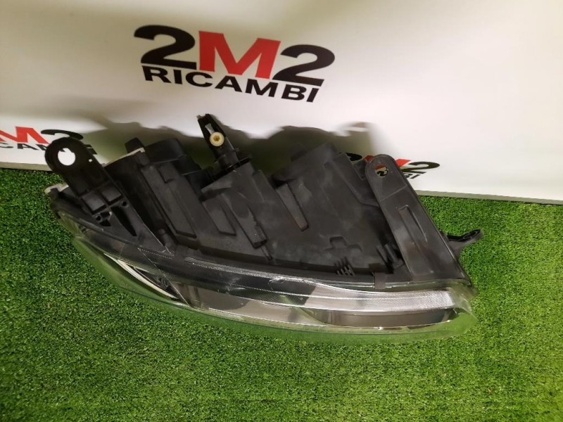 Proiettore ANT DX 260101133R Dacia Duster II 2018